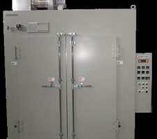 ラック投入式熱風循環乾燥機